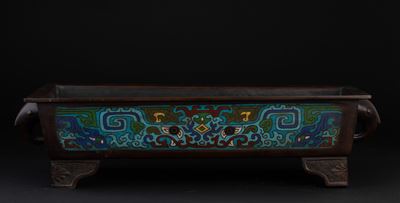 Giardiniera Rettangolare a Smalti Cloisonnè con Decori D'ispirazione Arcaica e Mascheroni a Foggi...