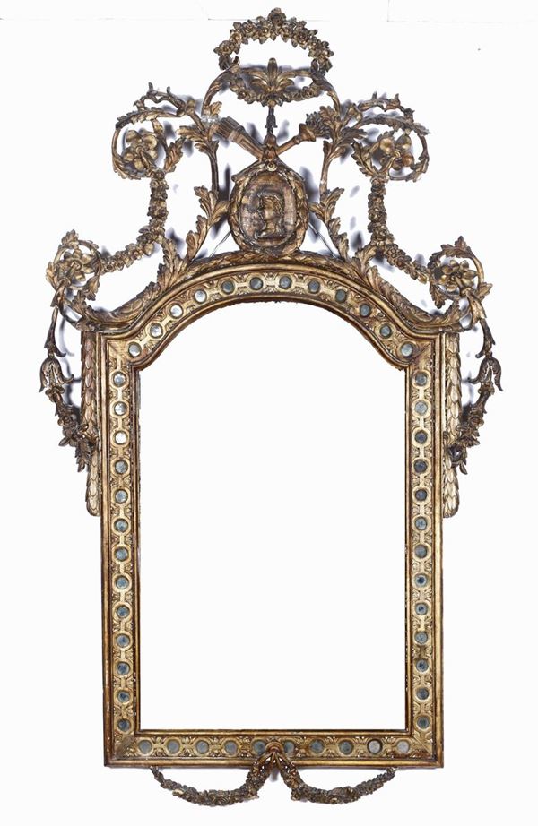Specchiera in legno intagliato, XIX secolo
