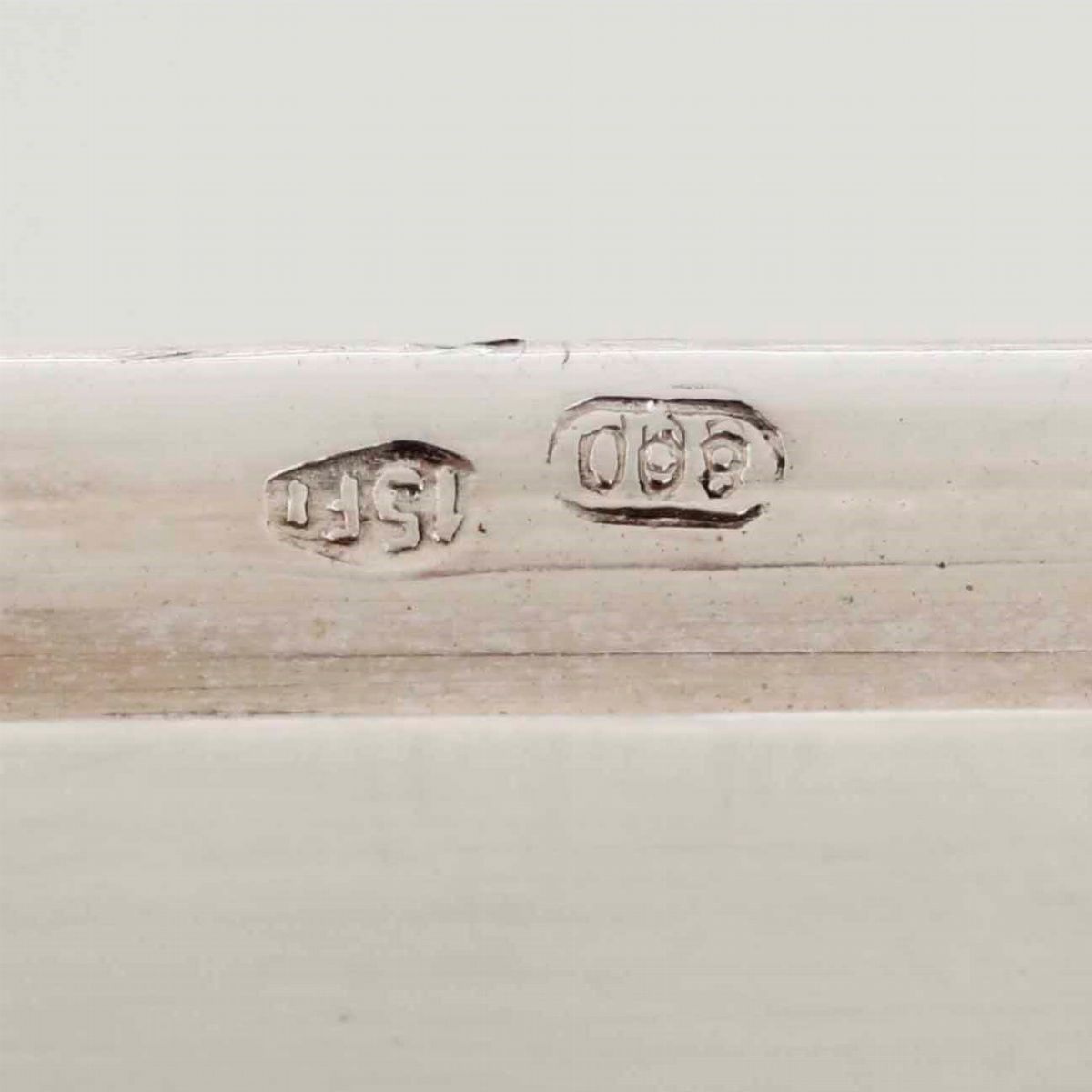 Lotto Composto da Piatto Circolare in Argento. Argenteria Italiana del XX Secolo