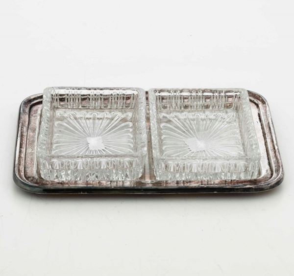 Vassoio rettangolare in argento con vaschette vetro molato. Argenteria italiana del XX-XXI secolo, Alessandria