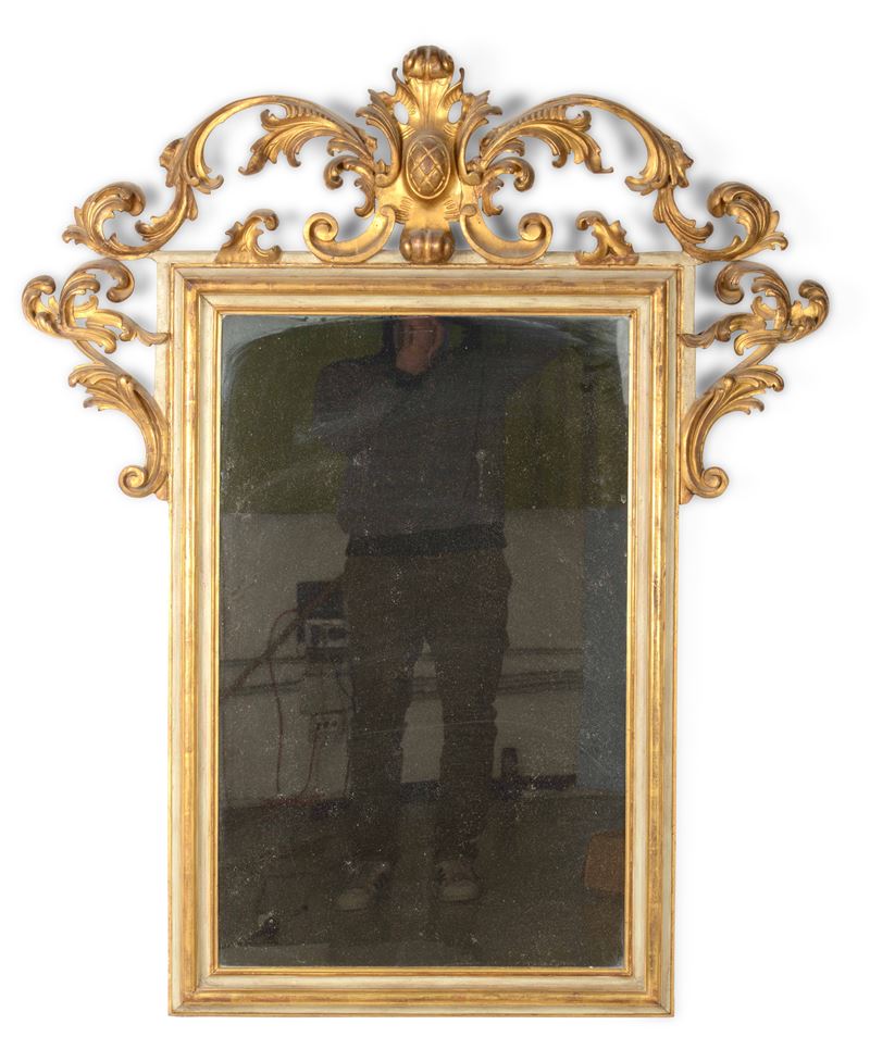 Specchiera in legno laccato e dorato. XIX secolo  - Auction Antique February - Cambi Casa d'Aste