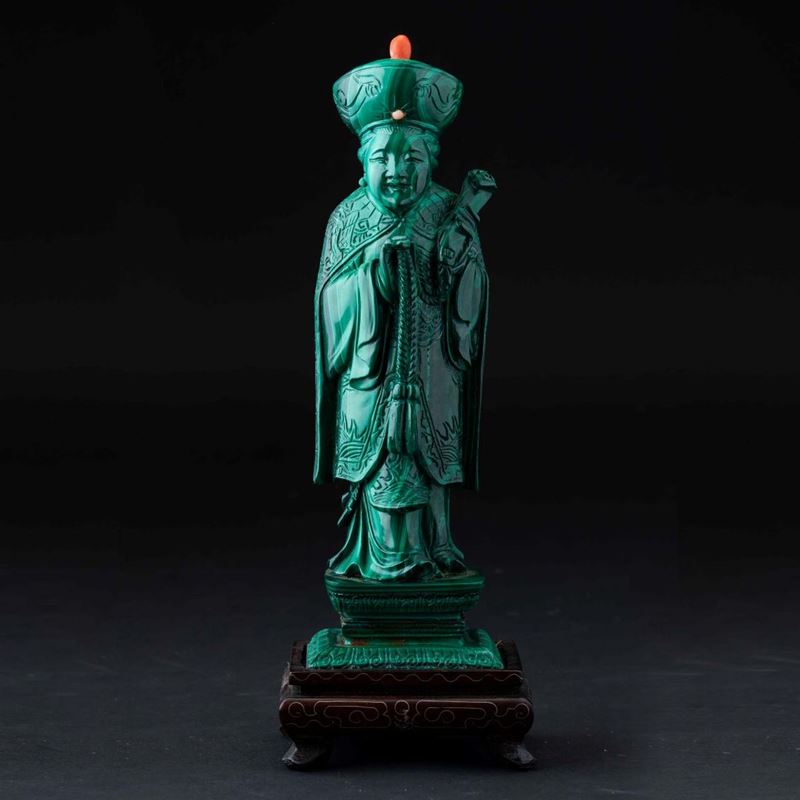 Figura di saggio con Ruyi scolpita in malachite, Cina, Dinastia Qing, XIX secolo  - Asta Chinese Works of Art - II - Cambi Casa d'Aste
