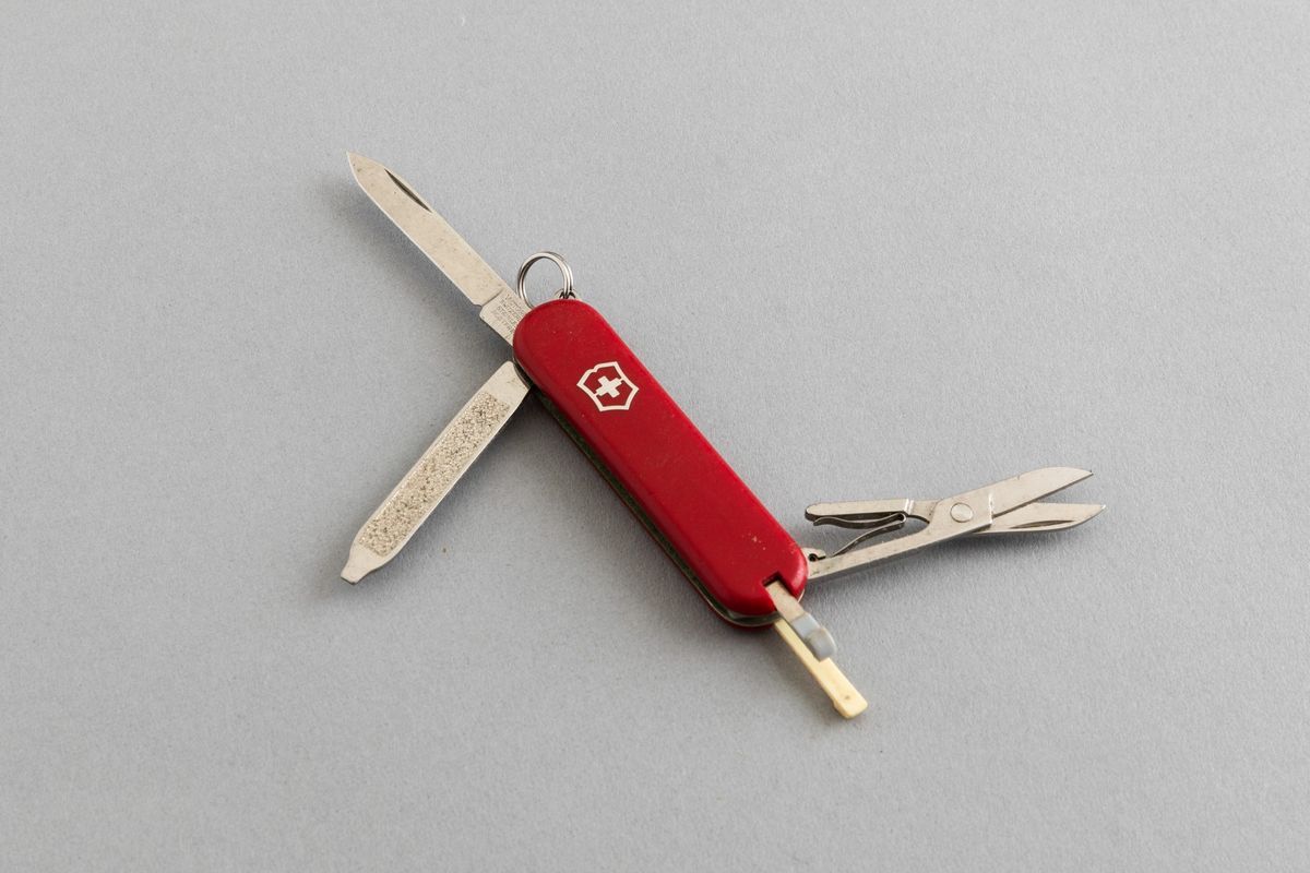 Victorinox - Apricasse e Multiuso Svizzero con Forbice e Lima