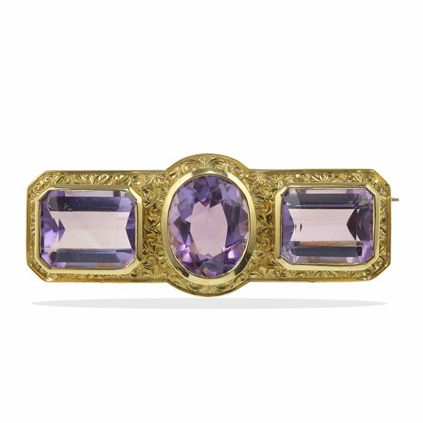 Amethyst and gold brooch