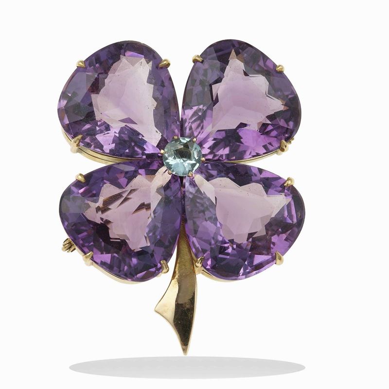Amethyst, beryl and gold brooch  - Auction Fine Jewels - Cambi Casa d'Aste