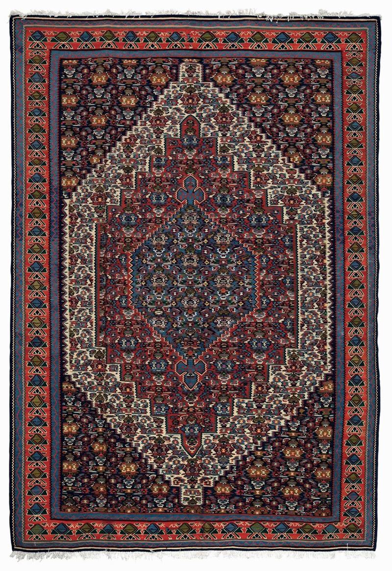 Kilim Senneh, Persia metà XX secolo  - Asta Tappeti Antichi - Cambi Casa d'Aste
