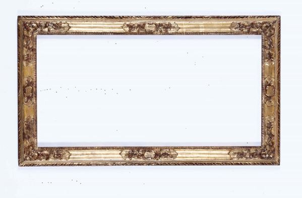 Cornice in legno intagliato e dorato. Stile veneziano XX secolo