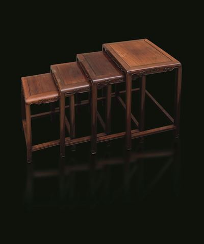 Quattro Tavolini in Legno di Hongmu, Cina, Dinastia Qing, XIX Secolo