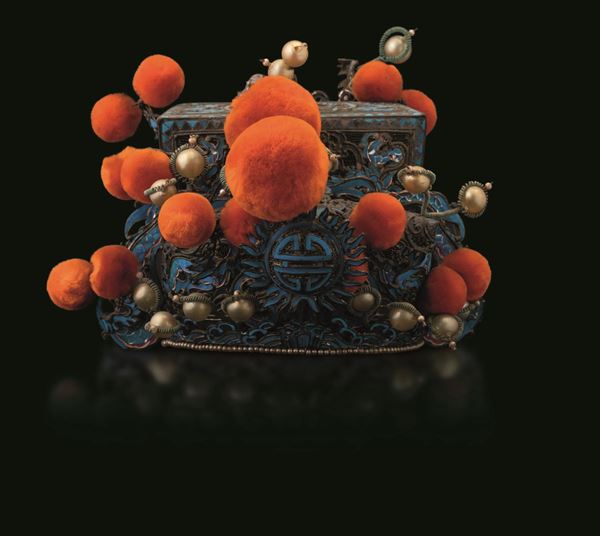 A filigree headpiece, China, Qing Dynasty 1800s. Enamel decors and fabric details.