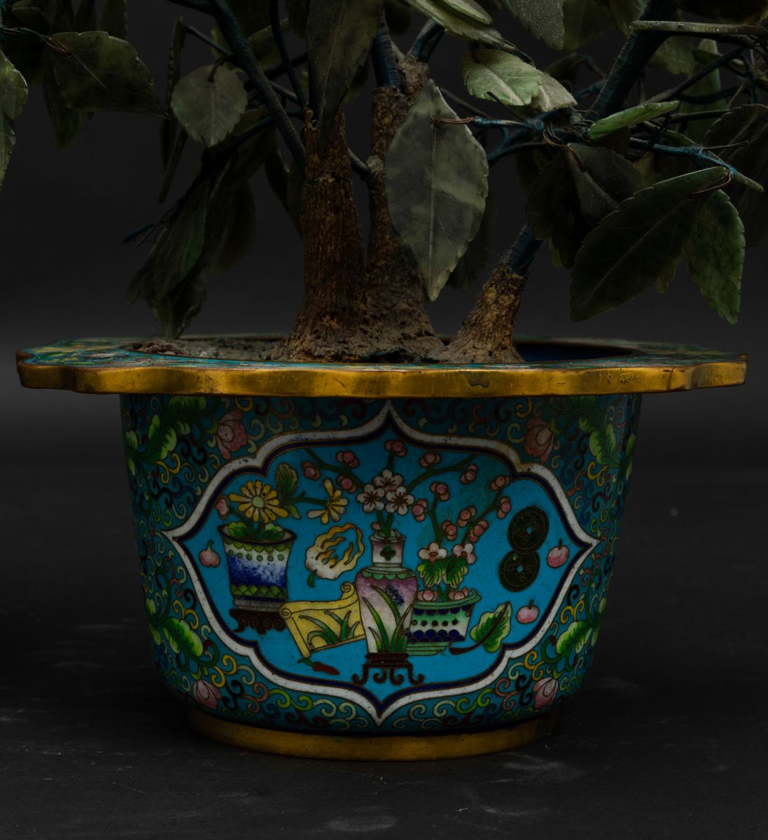 Coppia di Vasi Cloisonné con Fiori in Pietre Dure, Cina, Dinastia Qing, XIX Secolo