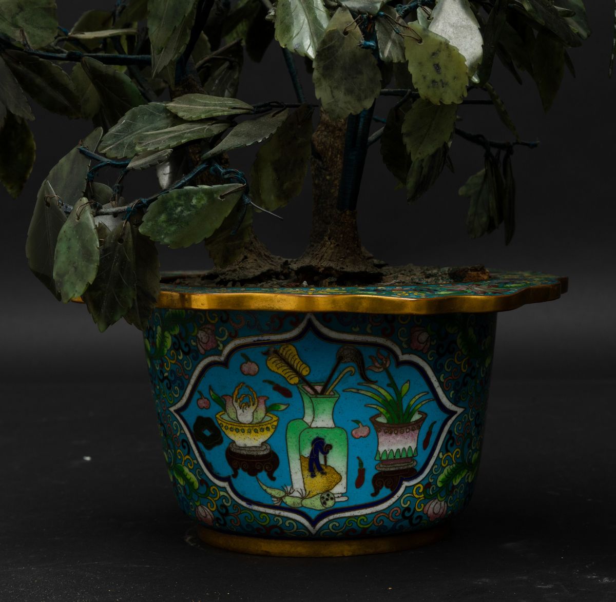 Coppia di Vasi Cloisonné con Fiori in Pietre Dure, Cina, Dinastia Qing, XIX Secolo