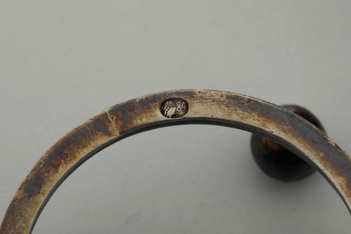 Scatola a Forma di Uovo. Argento con Smalti Colorati.manifattura Russa del XX Secolo