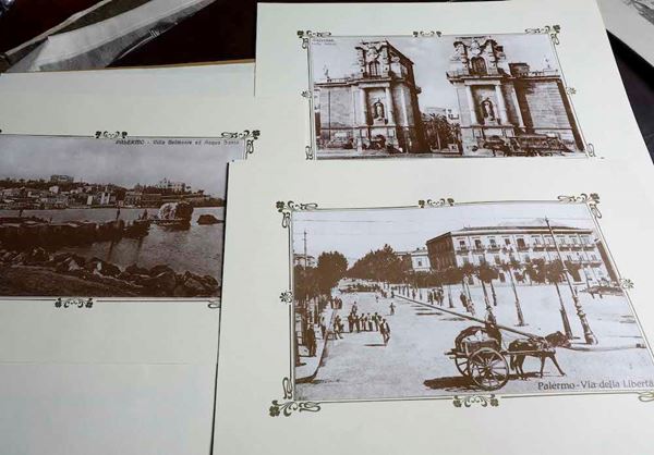 Lotto di cinque riproduzioni fotografiche raffiguranti vedute di Palermo, XX secolo