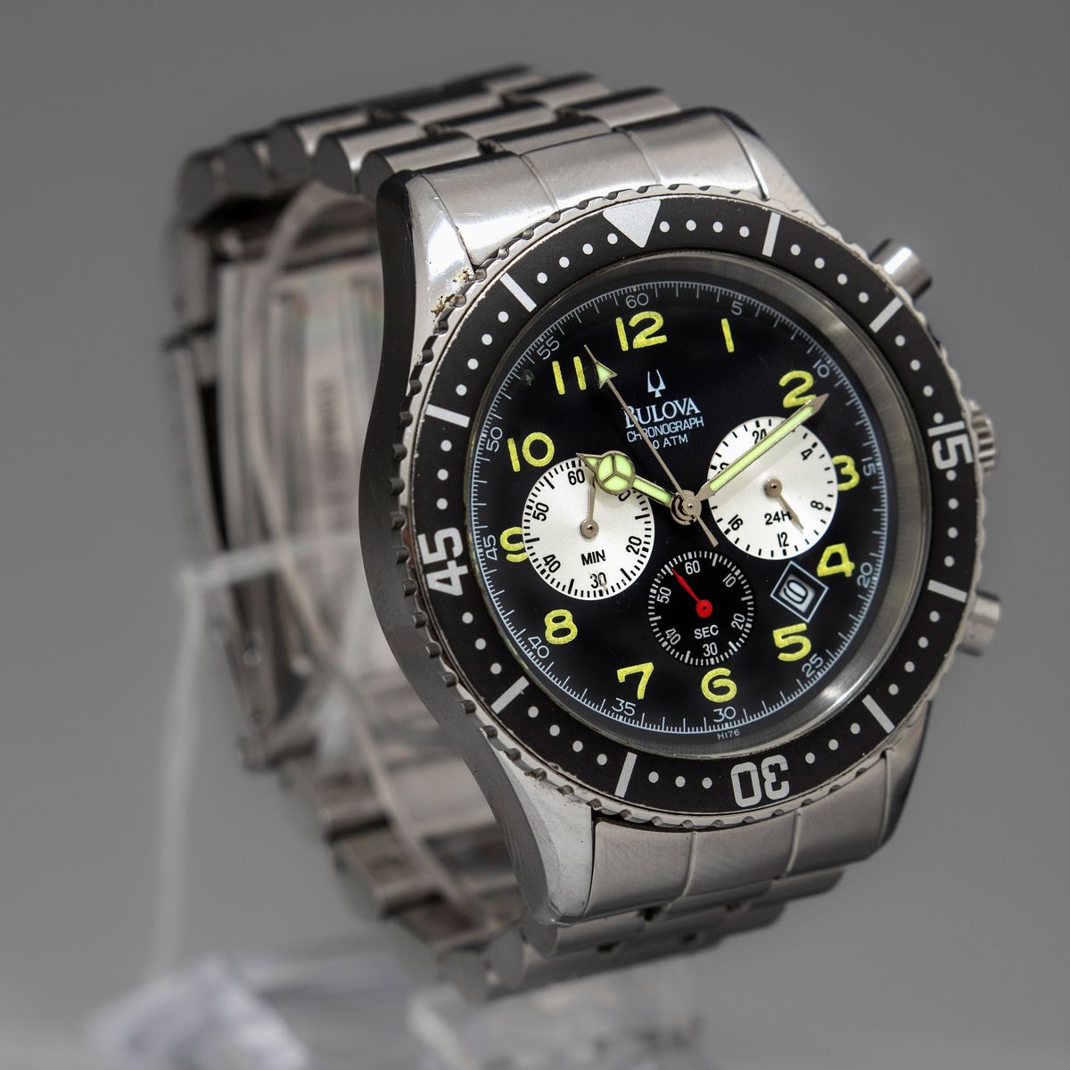 Bulova - Cronografo al Quarzo in Acciaio con Ghiera Girevole Unidirezionale e Datario