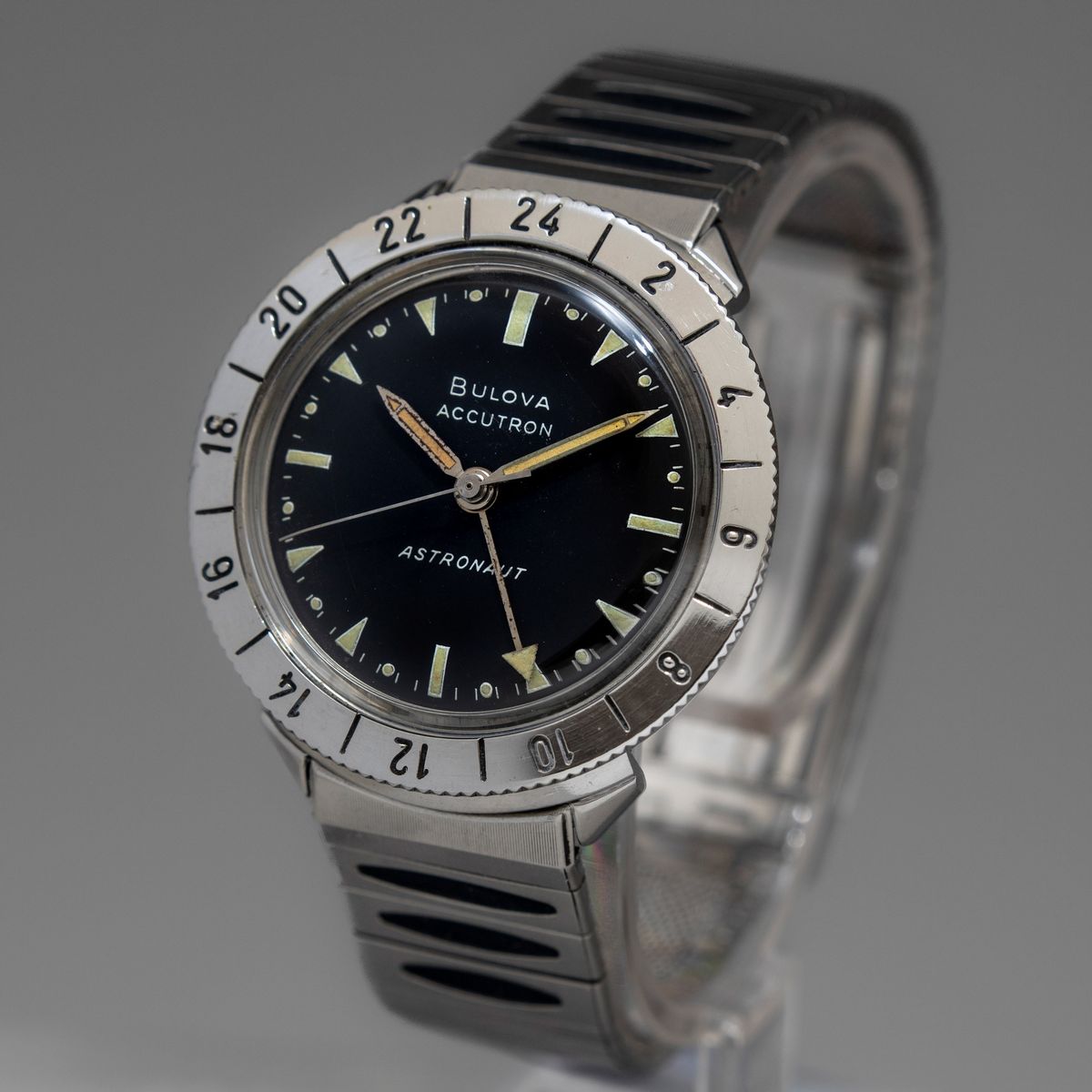 Bulova - Raro Accutron Astronaut, con Cassa Rotonda in Acciaio, Movimentoal Quarzo a Diapason Ast...