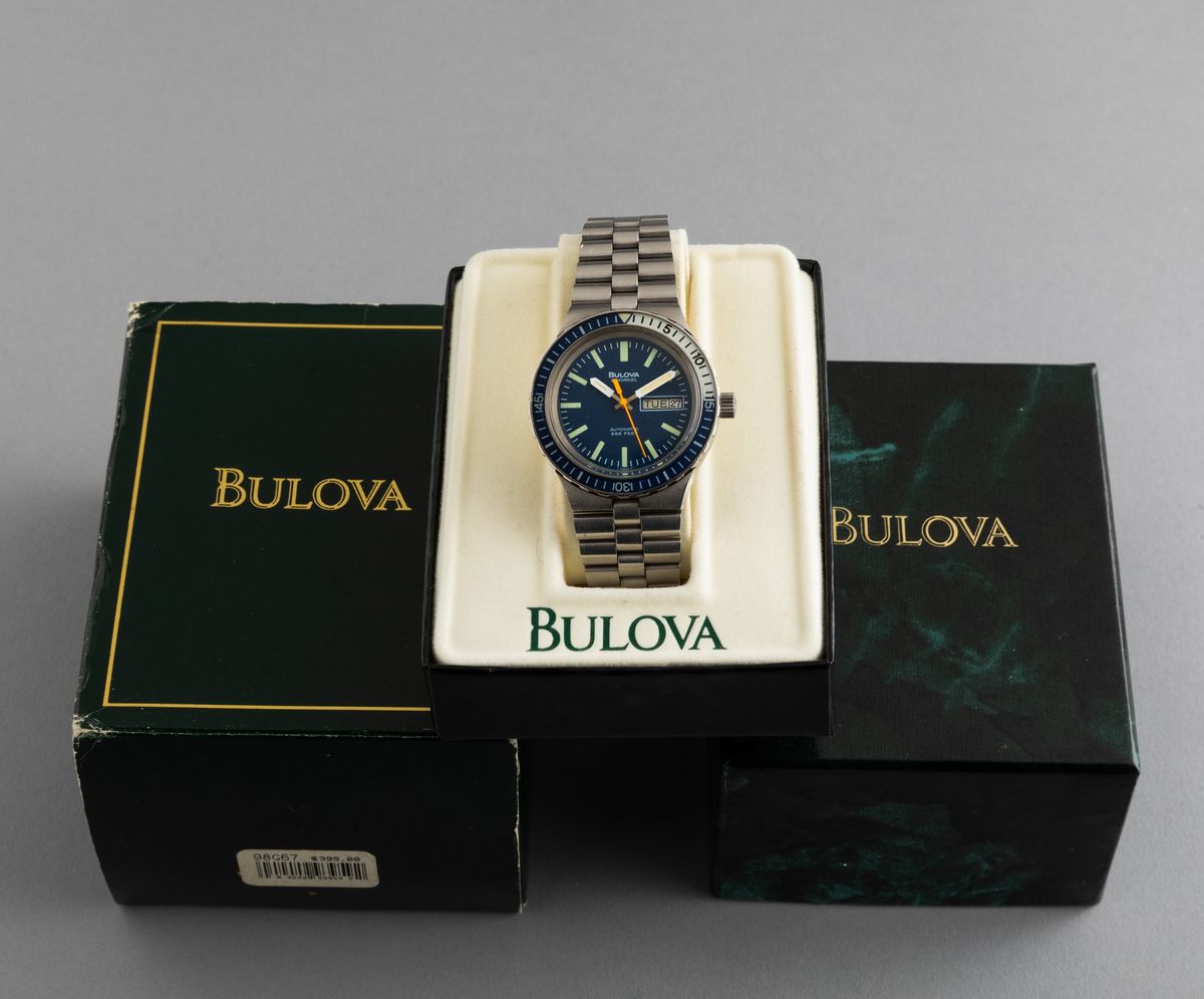 Bulova - Rarissimo Snorkel Quadrante Blu, in Acciaio con con Ghiera in Bachelite, Data e Giorno d...