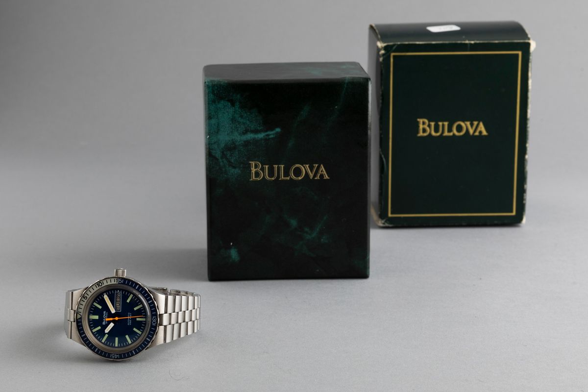 Bulova - Rarissimo Snorkel Quadrante Blu, in Acciaio con con Ghiera in Bachelite, Data e Giorno d...