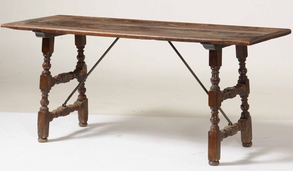 Tavolo fratino con gambe a rocchetto, elementi antichi