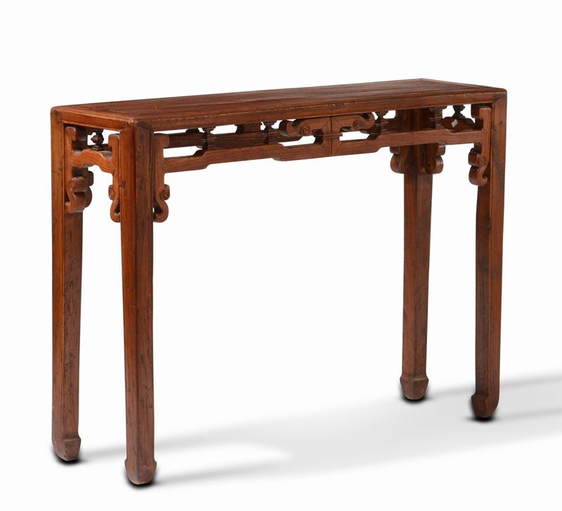 Consolle orientale in legno intagliato, Cina, XX secolo  - Auction Asian Art | Cambi Time - Cambi Casa d'Aste