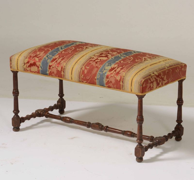 Panchetto con gambe tornite riunite da traversa  - Asta Antiquariato Febbraio | Cambi Time - Cambi Casa d'Aste