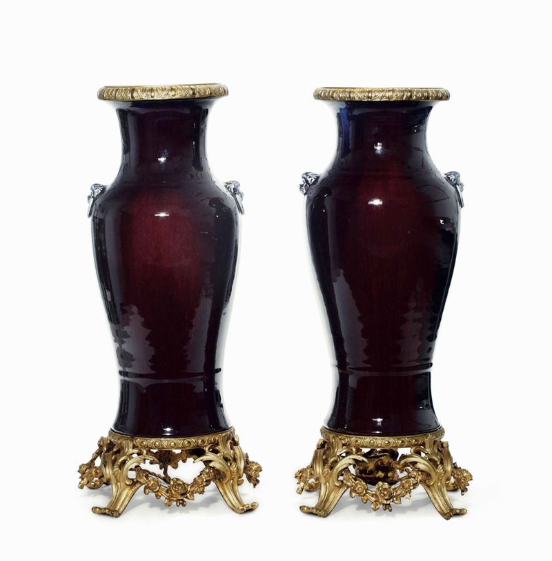 Coppia di vasi in ceramica e bronzo dorato, Cina XIX secolo  - Asta Dimore Italiane - Cambi Casa d'Aste