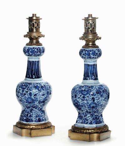 Coppia di Vasi in Porcellana Montati a Lampada, XIX Secolo