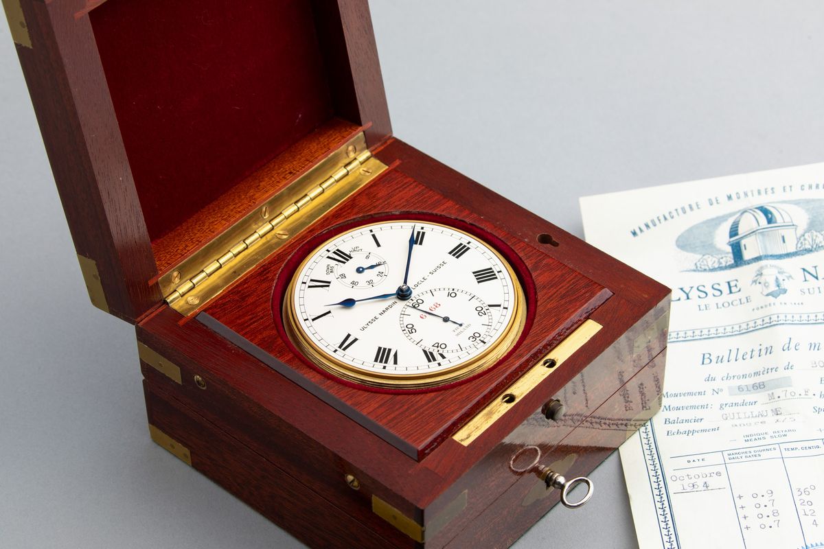 Ulysse Nardin - "chronometre Du Bord", Raro Deck-watch da Marina in Ottone Dorato con Scatola in ...