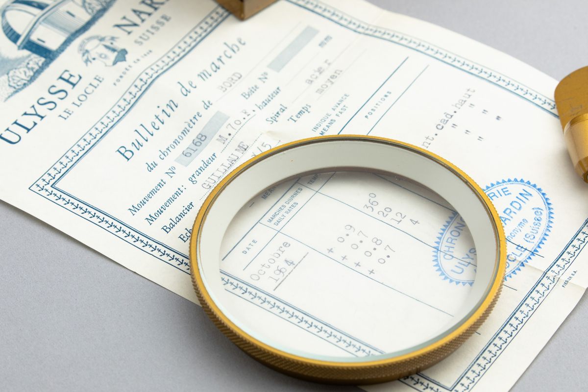 Ulysse Nardin - "chronometre Du Bord", Raro Deck-watch da Marina in Ottone Dorato con Scatola in ...