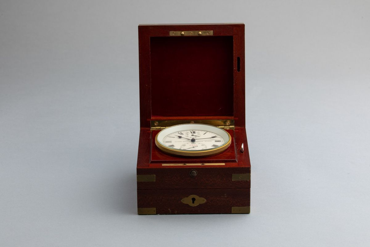 Ulysse Nardin - "chronometre Du Bord", Raro Deck-watch da Marina in Ottone Dorato con Scatola in ...