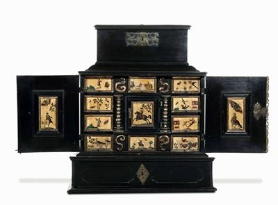 Monetiere in Legno Ebanizzato, XVIII Secolo