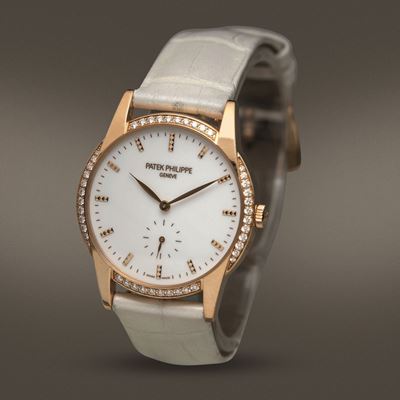 Patek Philippe - Calatrava da Donna in Oro Rosa 18k Carica Manuale, Ghiera con Brillanti