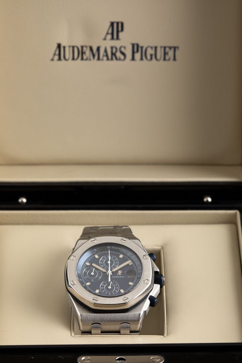 Audemars Piguet - Offshore Ref 25721st "the Beast" Seriale D in Acciaio, Quadrante "blue Queen" T...