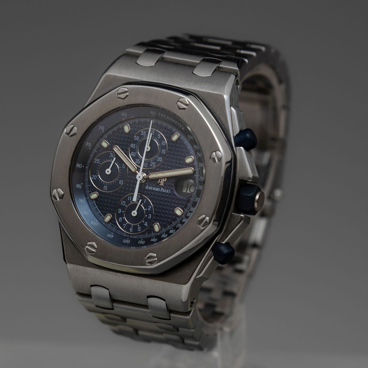 Audemars Piguet - Offshore Ref 25721st "the Beast" Seriale D in Acciaio, Quadrante "blue Queen" T...