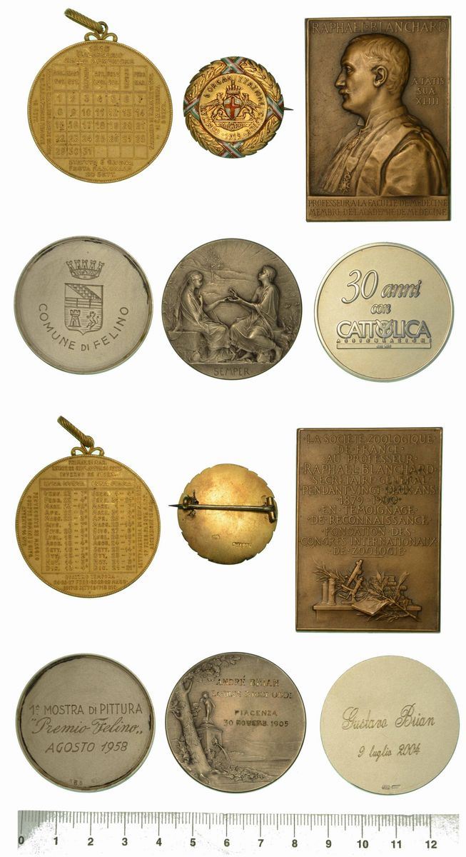 STATI VARI. Lotto di cinque medaglie e una spilla in argento e bronzo.  - Auction Numismatics - Cambi Casa d'Aste
