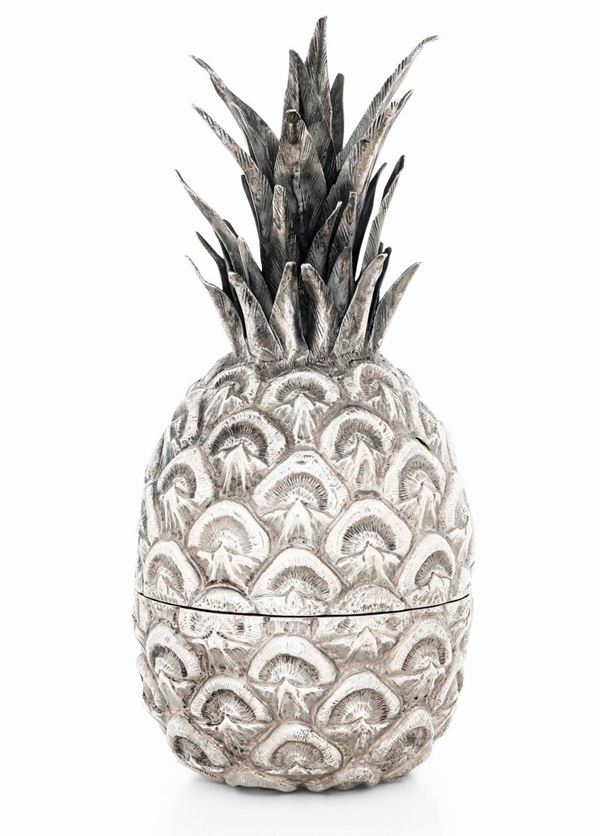 Contenitore a forma di ananas in argento. Maison Mario Buccellati (?). Italia XX secolo