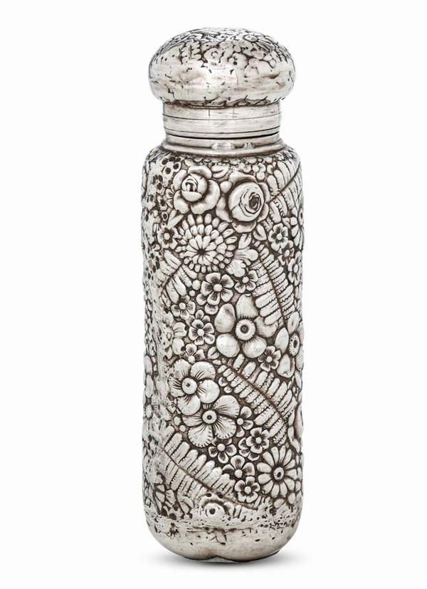 Porta profumo con decoro floreale in argento sterling. Maison Tiffany & Co, USA XX secolo