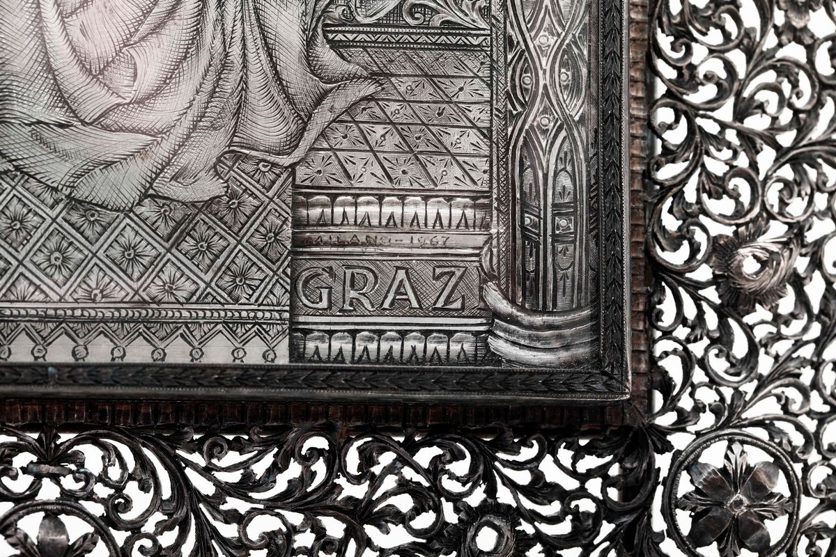 Incisione Entro Cornice in Argento Raffigurante Madonna con Bambino. Oreficeria Artistica Italian...