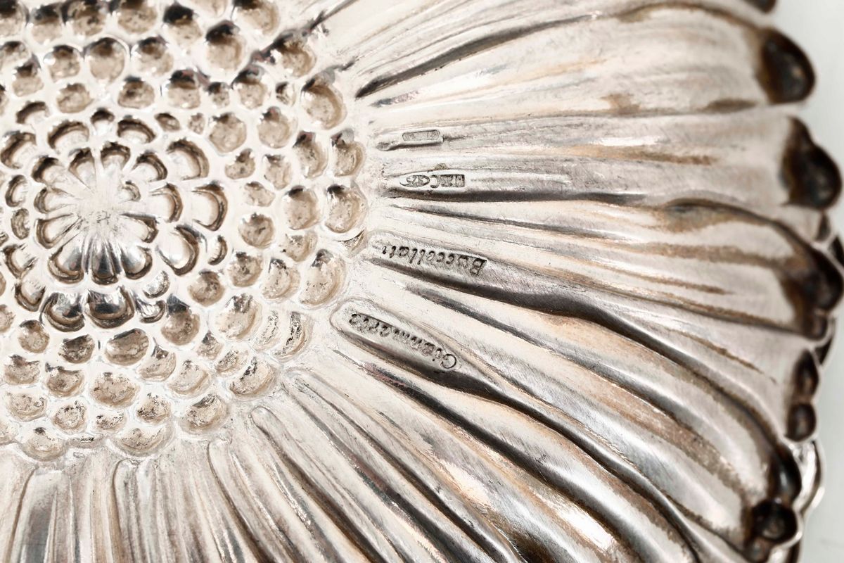 Quattro Ciotole a Forma di Fiore in Argento 925. Argenteria Artistica Italiana del XX Secolo. Arg...
