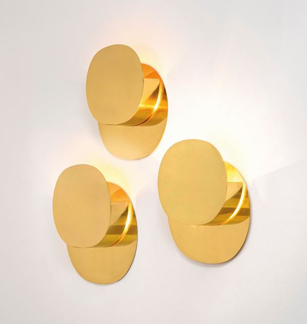 Gabriella Crespi - Three rare wall lamps with brass frame and reflector