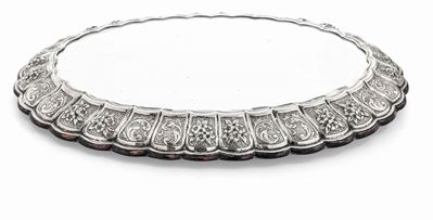 Presentoire in Argento e Specchio. Argenteria Artistica Fiorentina della Prima Metà del XX Secolo...