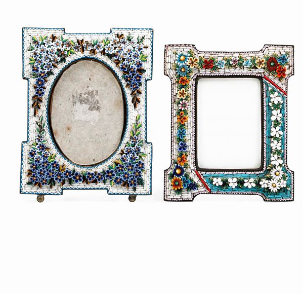Due cornici in ottone con micromosaico in tessere di vetro colorato. Manifattura artistica del XX secolo