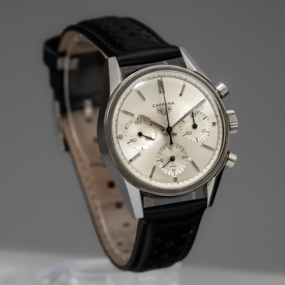 Heuer - Raro Carrera Ref. 2447s in Acciaio, Cronografo a Carica Manuale con Astuccio di Cartone O...
