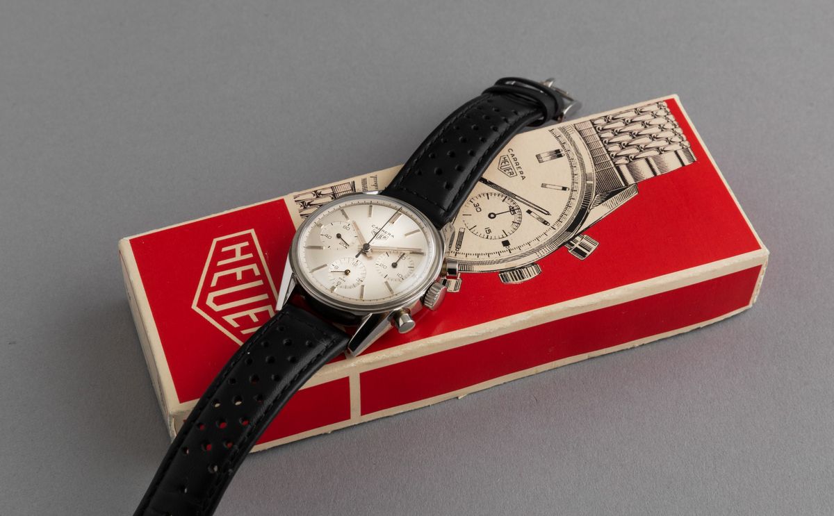 Heuer - Raro Carrera Ref. 2447s in Acciaio, Cronografo a Carica Manuale con Astuccio di Cartone O...