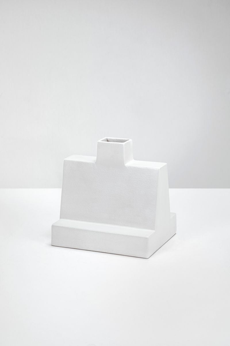 Ettore Sottsass : Vaso in ceramica smaltata della serie Yantra.  - Asta Fine Design - Cambi Casa d'Aste
