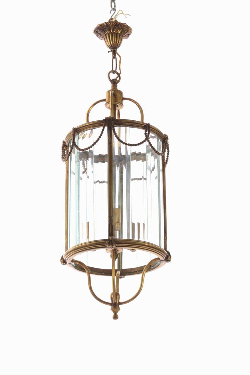 Lampadario in metallo dorato con diffusore in vetro. XX secolo  - Auction Antique April | Cambi Time - Cambi Casa d'Aste