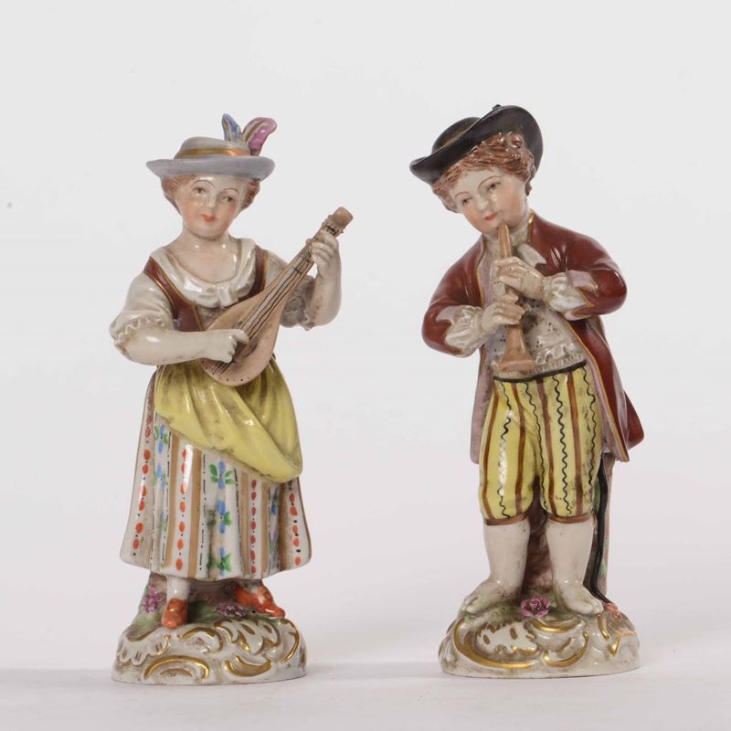 Coppia di figurine con bimbi musicanti Germania, Sassonia, Manifattura di Potschappel, XX secolo  - Auction Ceramics and Glass | Timed Auction - Cambi Casa d'Aste