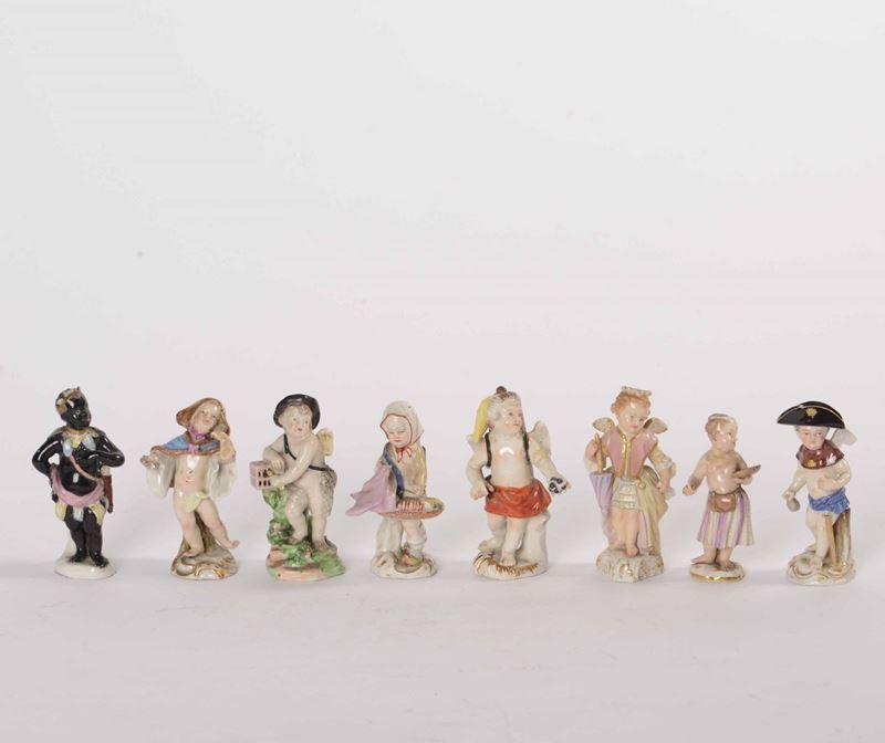 Otto figurine allegoriche con bimbi Manifatture diverse, Meissen, Berlino, XVIII - XX secolo  - Auction Ceramics and Glass | Timed Auction - Cambi Casa d'Aste