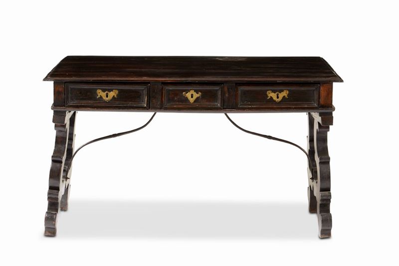 Scrittoio in noce scurito. Spagna (?) XVIII secolo  - Auction Antique April | Cambi Time - Cambi Casa d'Aste