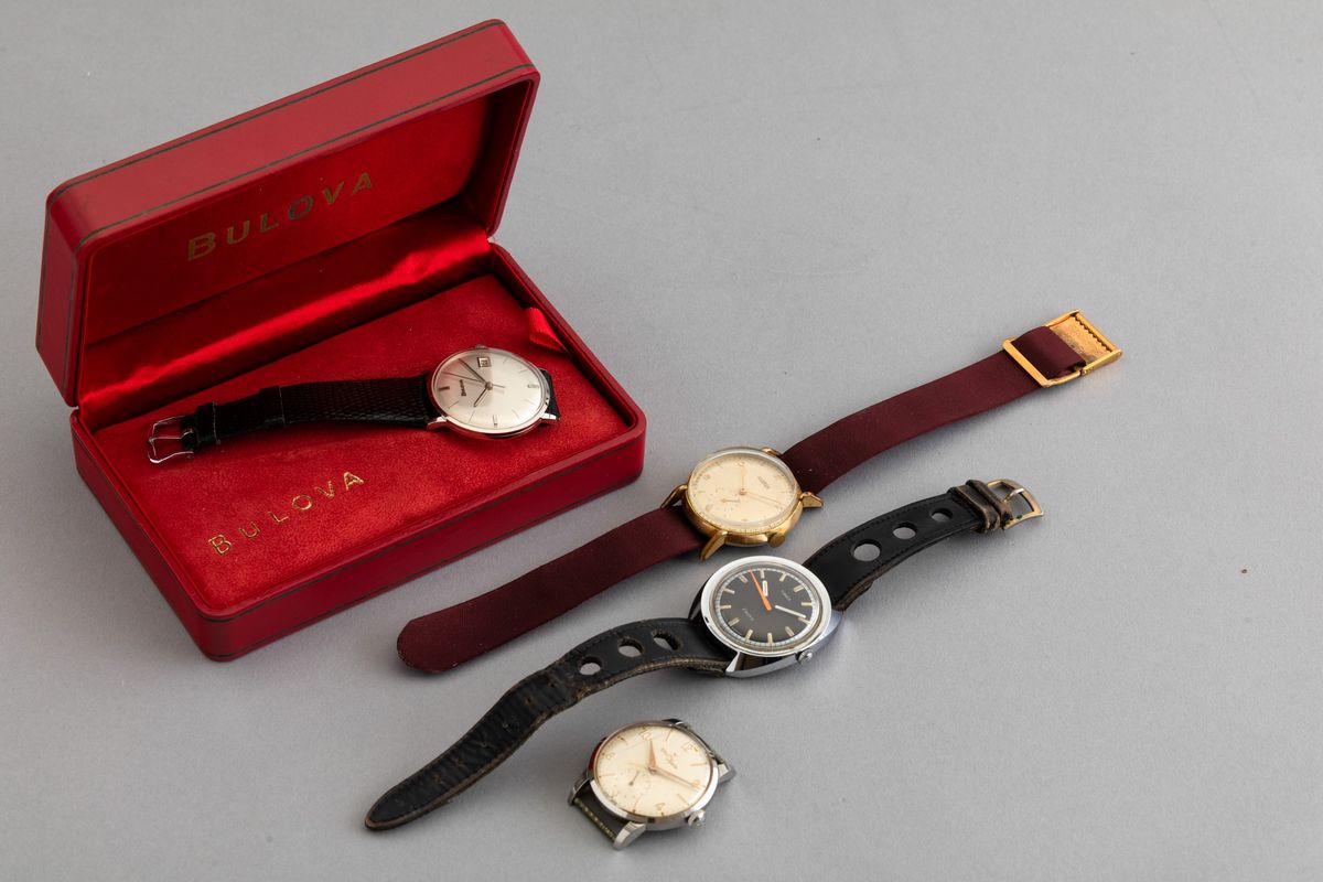 Lotto di 4 Orologi da Polso Bulova, Timex, Roamer, Zenith
