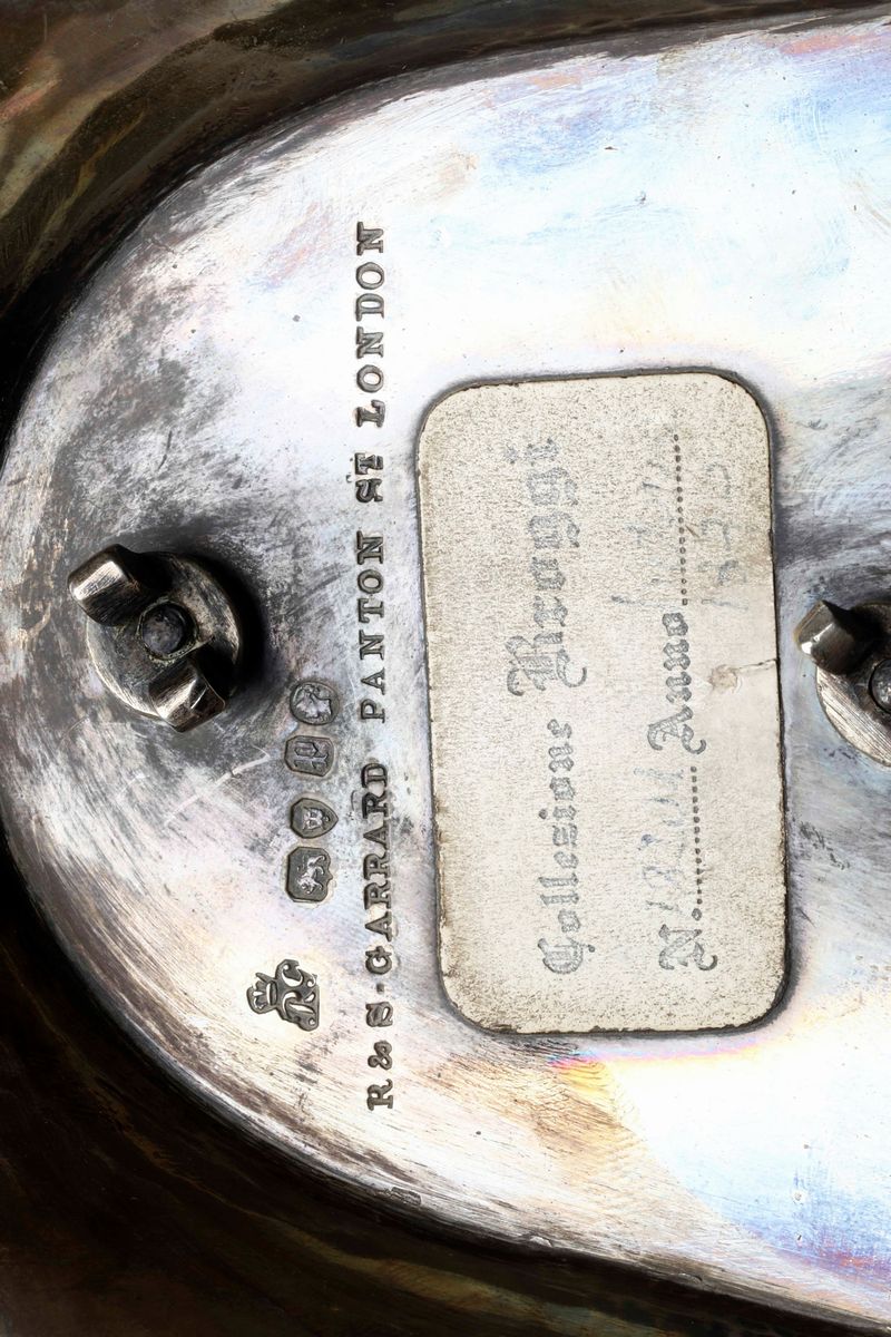 Calamaio in Argento Sterling Fuso, Sbalzato e Cesellato. Londra 1870. Argentiere R&s Gerrard